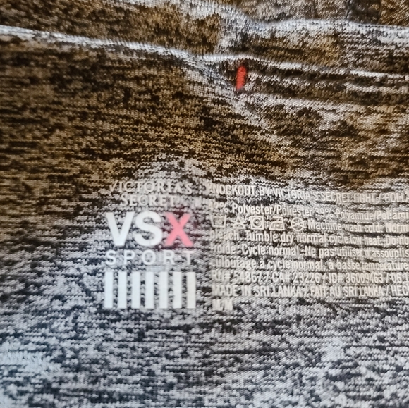 Victoria Secret Sportswear set. Size Medium - Picture 4 of 10